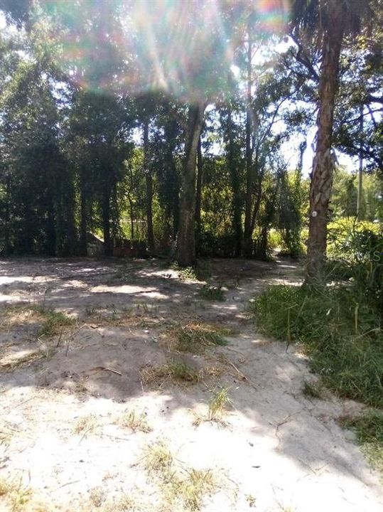 待售: $30,000 (0.48 acres)