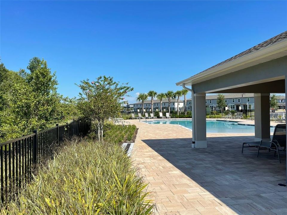 Под контрактом: $2,049 (3 спален, 2 ванн, 1485 Квадратных фут)