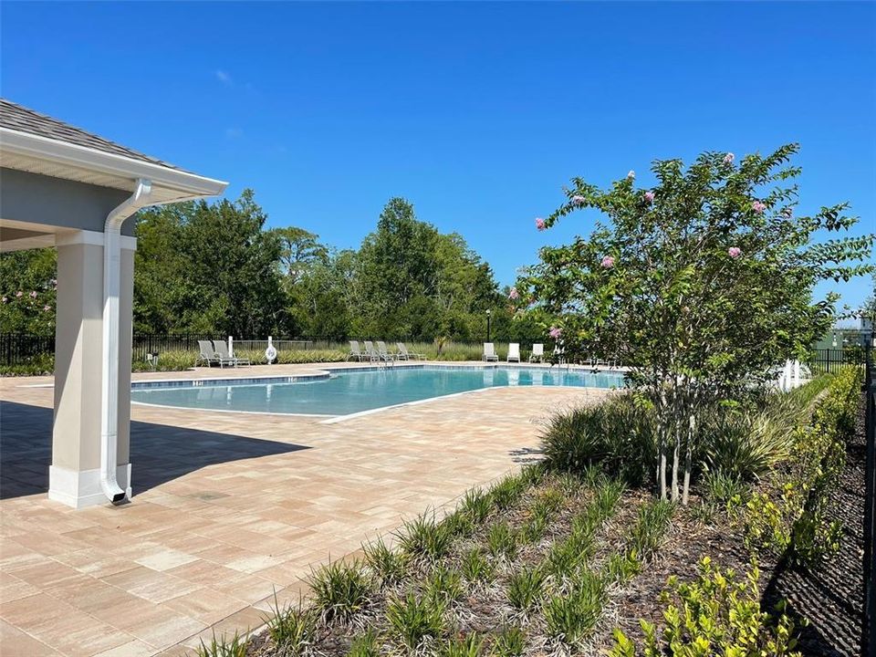 Под контрактом: $2,049 (3 спален, 2 ванн, 1485 Квадратных фут)