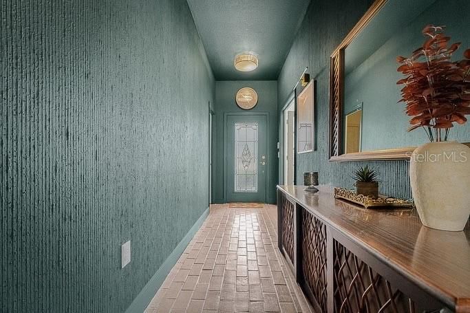 出租: $3,900 (3 贝兹, 2 浴室, 2273 平方英尺)