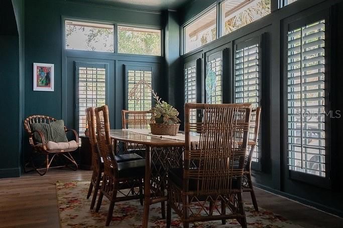 出租: $3,900 (3 贝兹, 2 浴室, 2273 平方英尺)