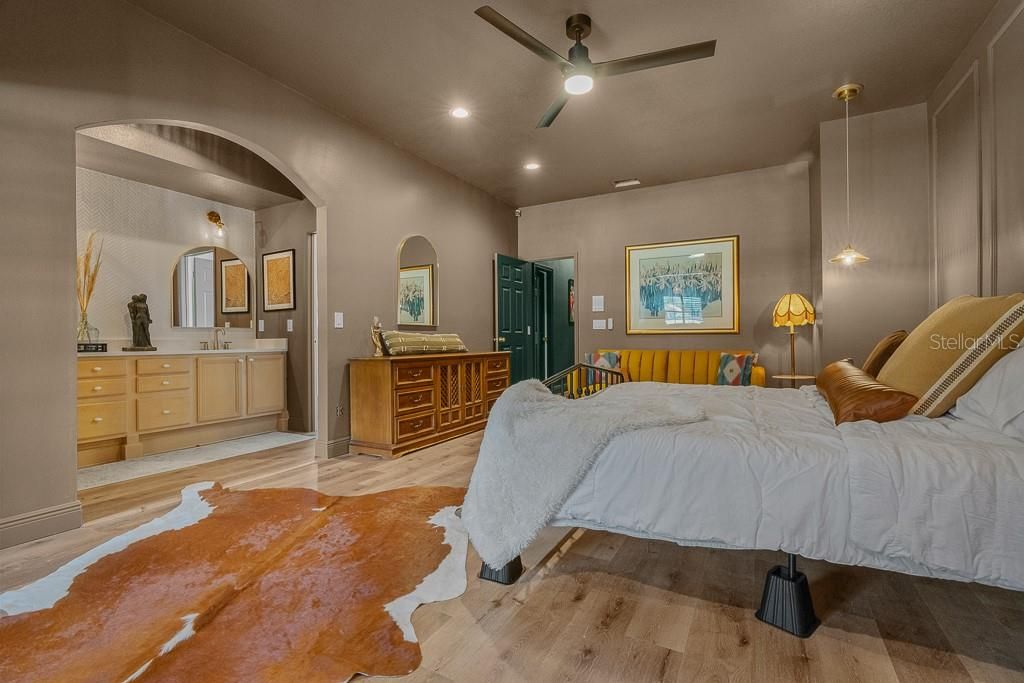 出租: $3,900 (3 贝兹, 2 浴室, 2273 平方英尺)