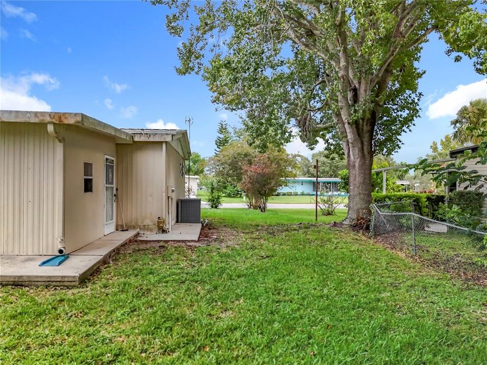 For Sale: $139,000 (2 beds, 2 baths, 1248 Square Feet)