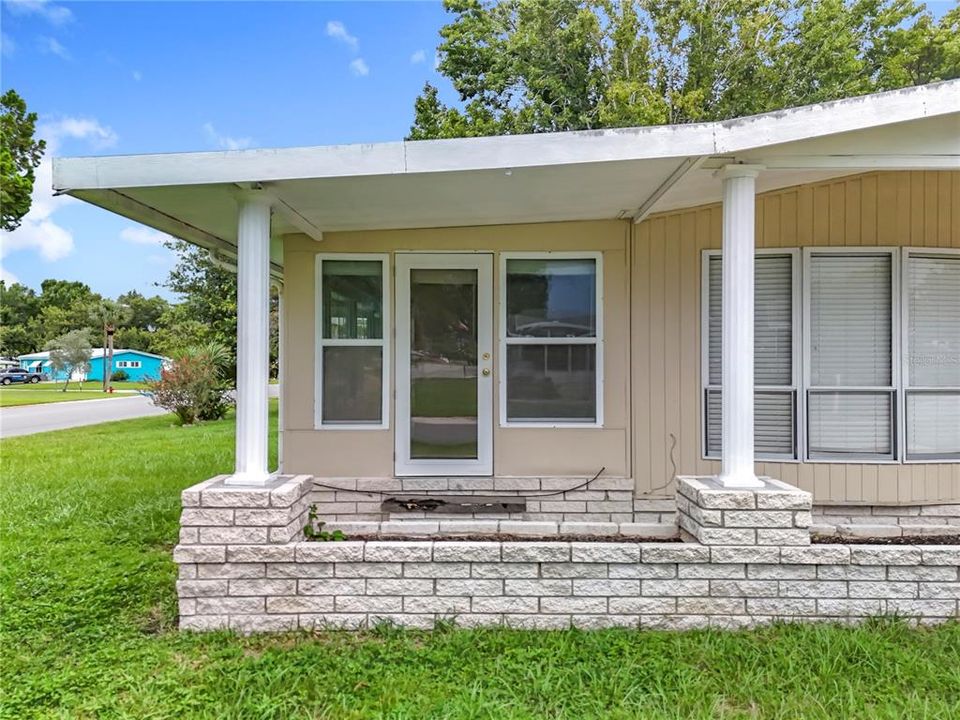 For Sale: $139,000 (2 beds, 2 baths, 1248 Square Feet)