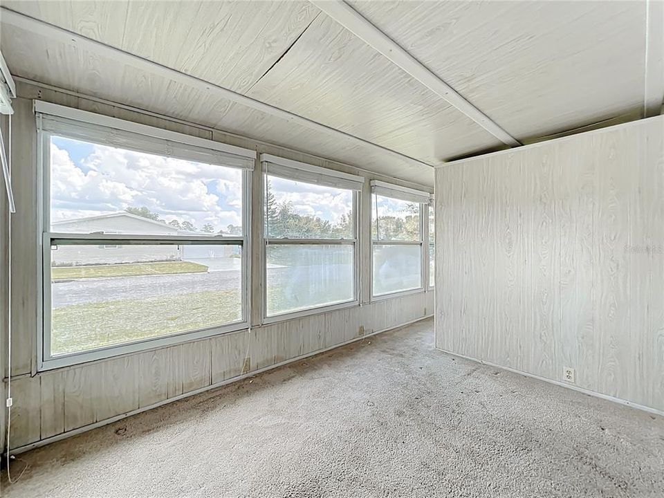 For Sale: $139,000 (2 beds, 2 baths, 1248 Square Feet)