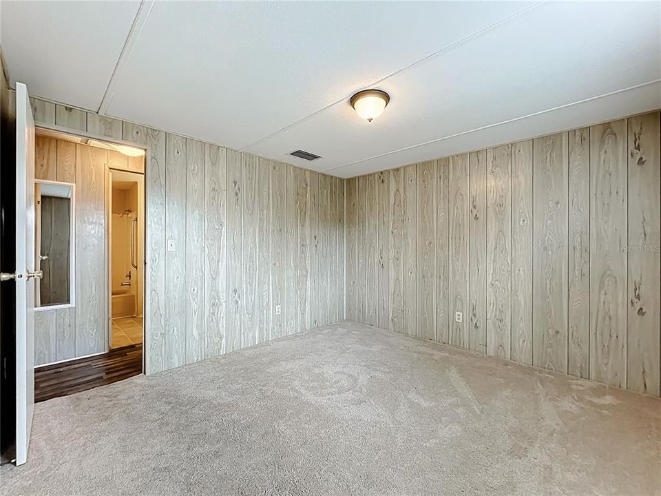 For Sale: $139,000 (2 beds, 2 baths, 1248 Square Feet)