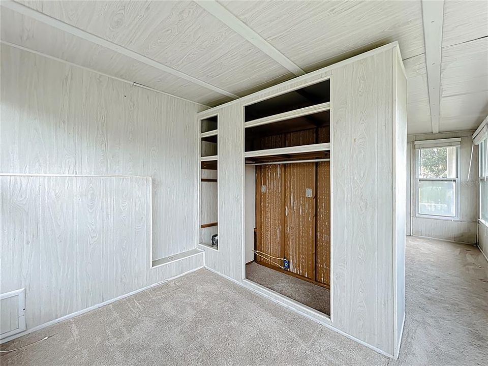 For Sale: $139,000 (2 beds, 2 baths, 1248 Square Feet)