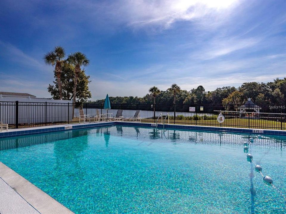 For Sale: $139,000 (2 beds, 2 baths, 1248 Square Feet)