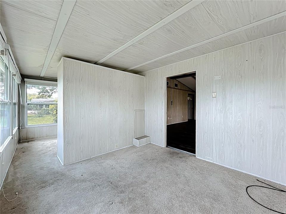 For Sale: $139,000 (2 beds, 2 baths, 1248 Square Feet)