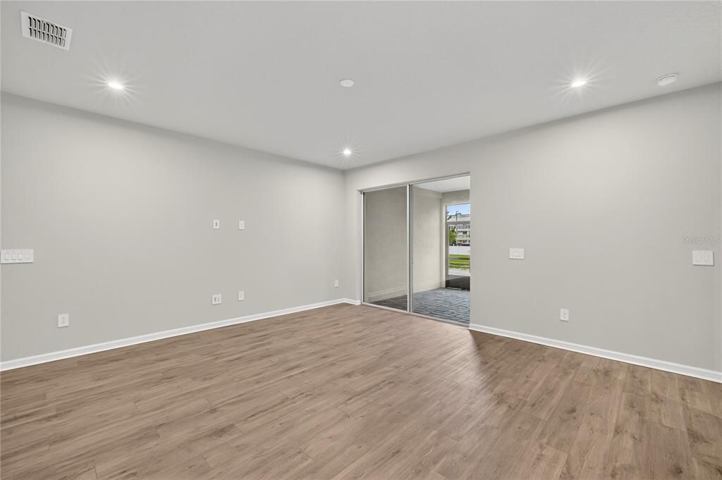 待售: $449,975 (4 贝兹, 3 浴室, 2586 平方英尺)