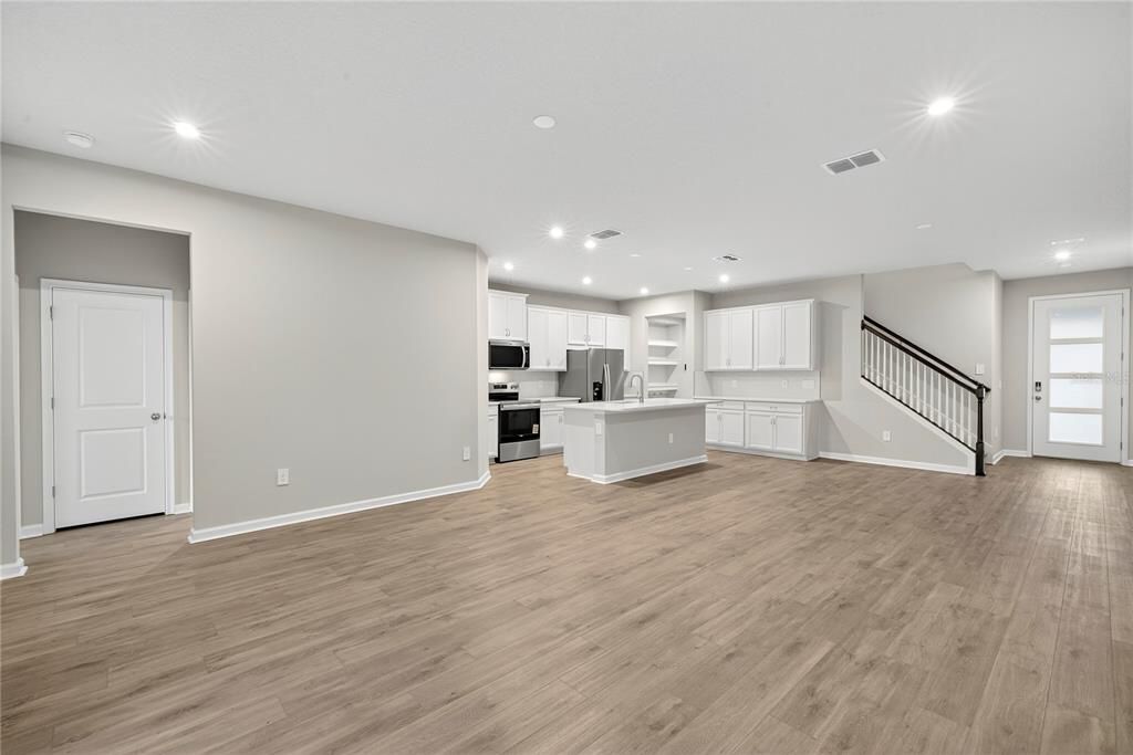 待售: $449,975 (4 贝兹, 3 浴室, 2586 平方英尺)