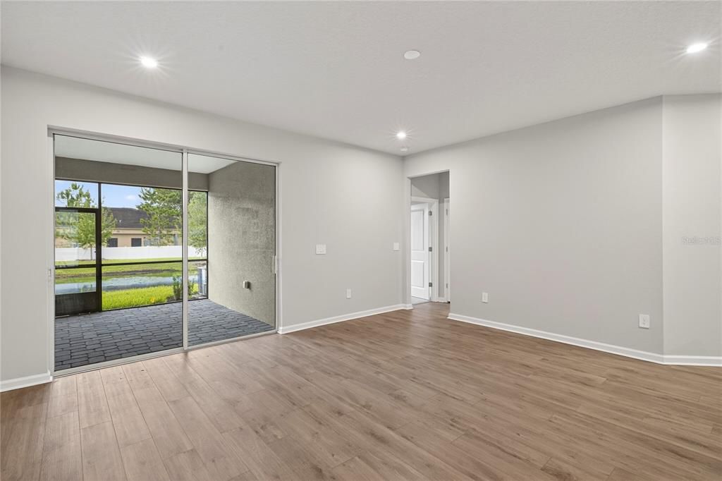 待售: $449,975 (4 贝兹, 3 浴室, 2586 平方英尺)