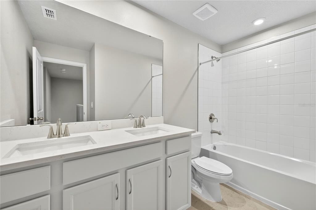 待售: $449,975 (4 贝兹, 3 浴室, 2586 平方英尺)