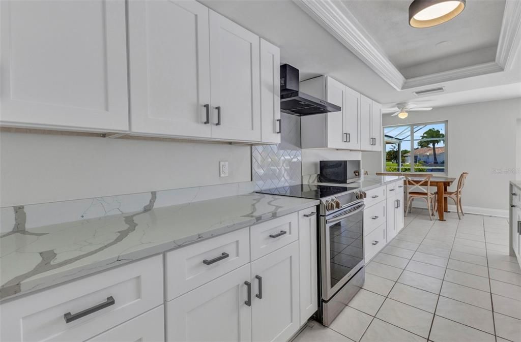 For Sale: $539,000 (3 beds, 3 baths, 1994 Square Feet)