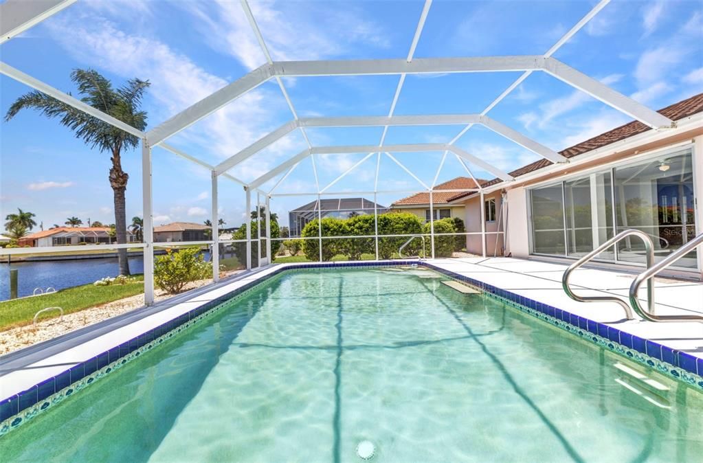 For Sale: $539,000 (3 beds, 3 baths, 1994 Square Feet)