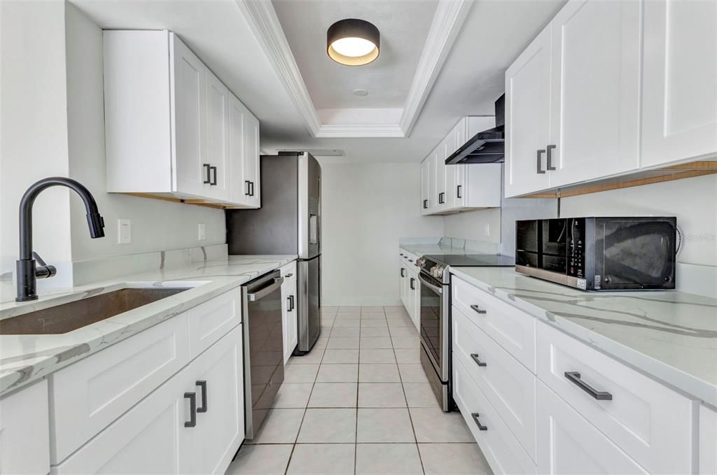 For Sale: $539,000 (3 beds, 3 baths, 1994 Square Feet)