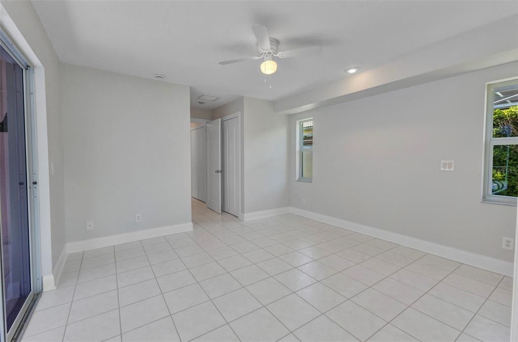 For Sale: $539,000 (3 beds, 3 baths, 1994 Square Feet)