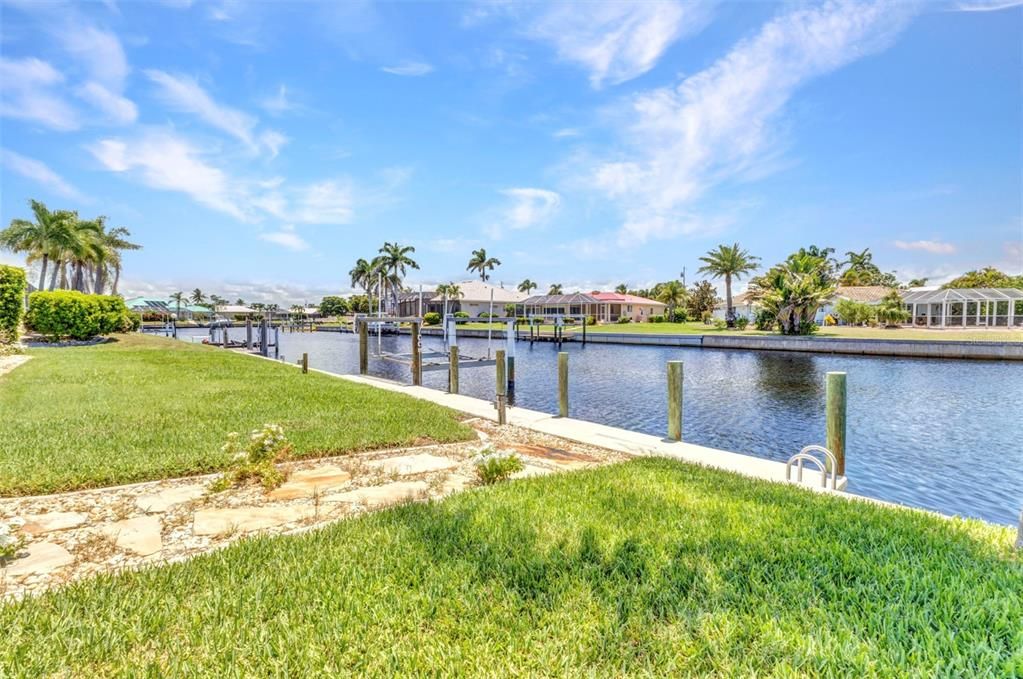 For Sale: $539,000 (3 beds, 3 baths, 1994 Square Feet)