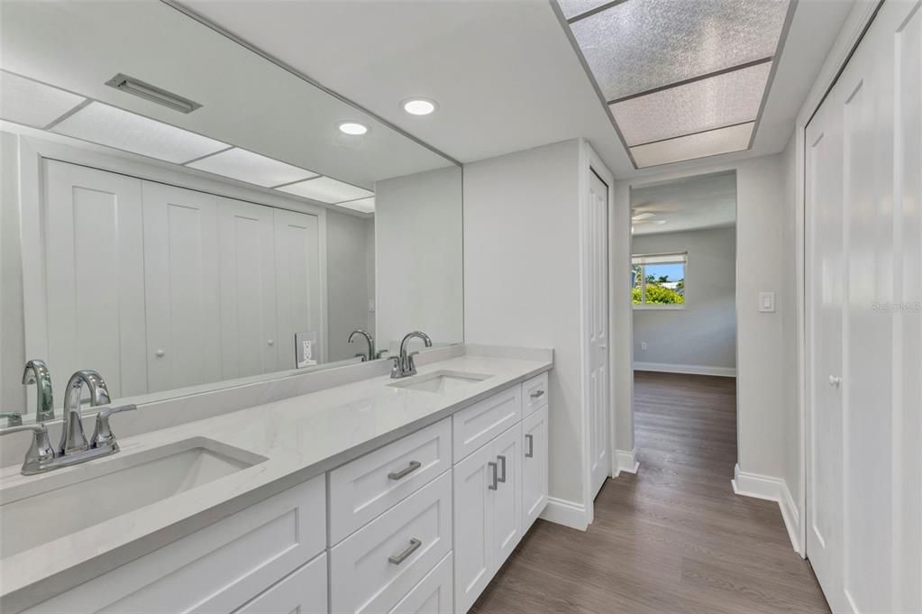 For Sale: $539,000 (3 beds, 3 baths, 1994 Square Feet)