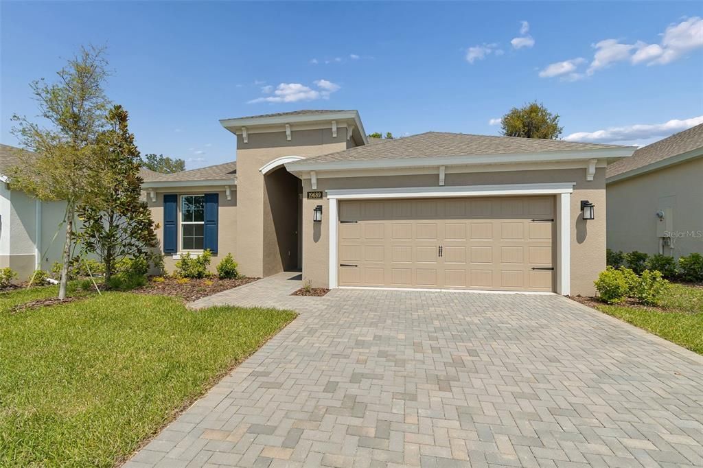 For Sale: $324,500 (2 beds, 2 baths, 1698 Square Feet)