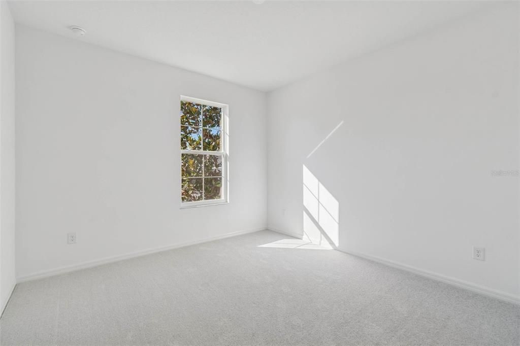 For Sale: $324,500 (2 beds, 2 baths, 1698 Square Feet)