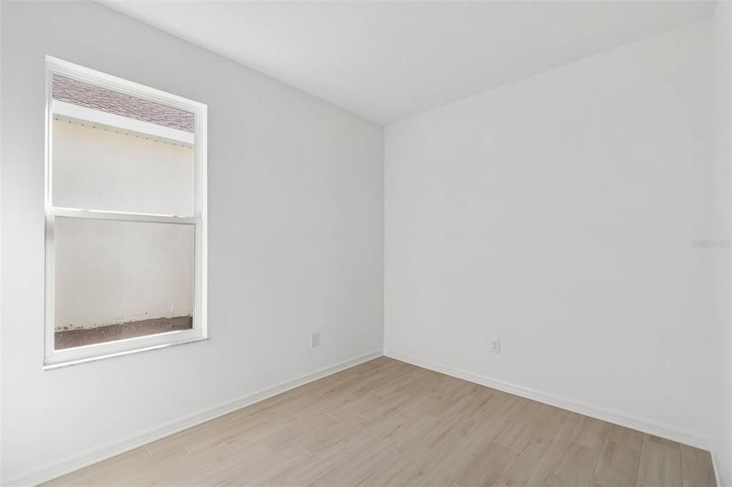 For Sale: $324,500 (2 beds, 2 baths, 1698 Square Feet)