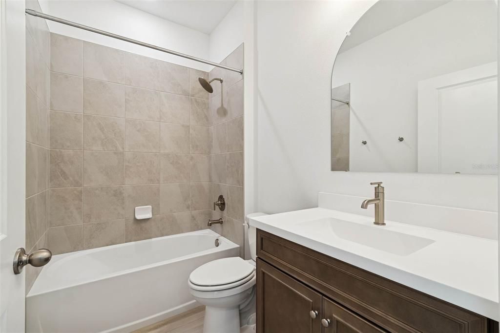 For Sale: $324,500 (2 beds, 2 baths, 1698 Square Feet)