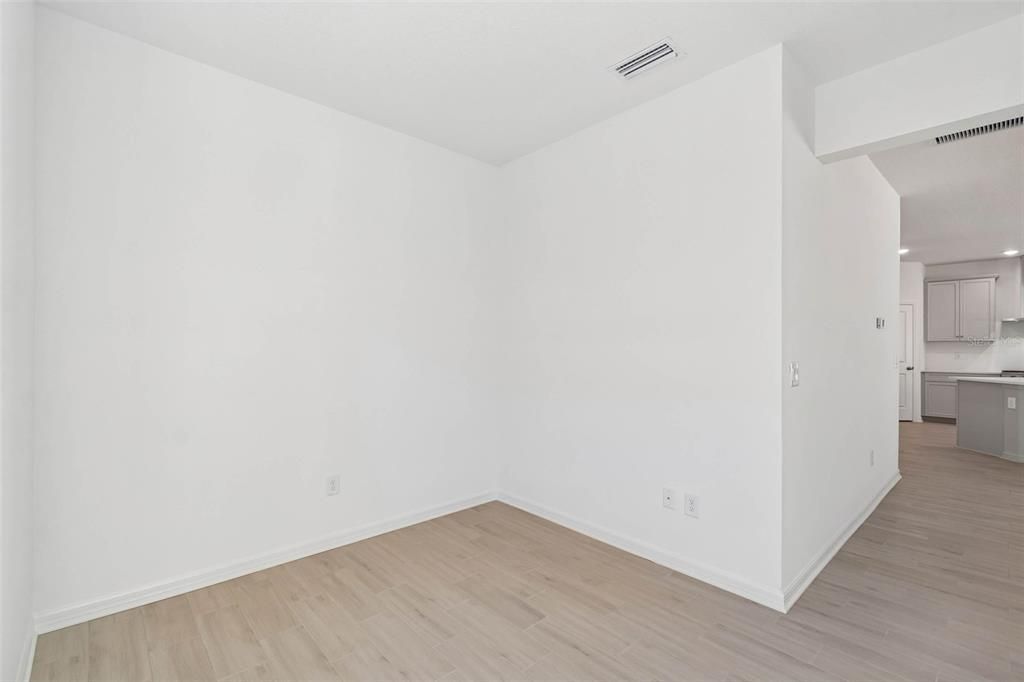 For Sale: $324,500 (2 beds, 2 baths, 1698 Square Feet)
