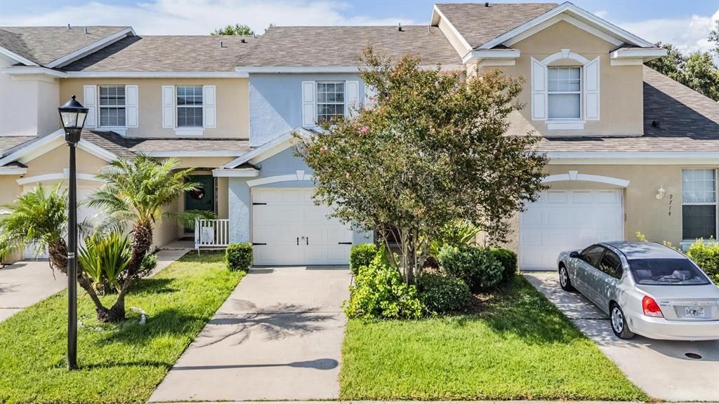 合同活跃: $274,900 (3 贝兹, 2 浴室, 1578 平方英尺)