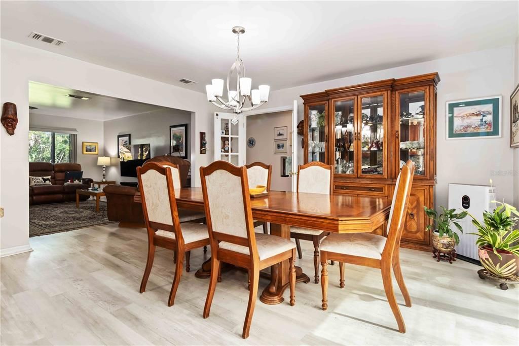 For Sale: $450,000 (3 beds, 2 baths, 2175 Square Feet)