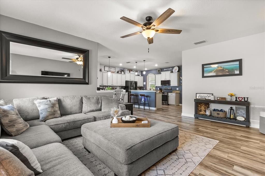 Active With Contract: $589,990 (5 beds, 3 baths, 3210 Square Feet)