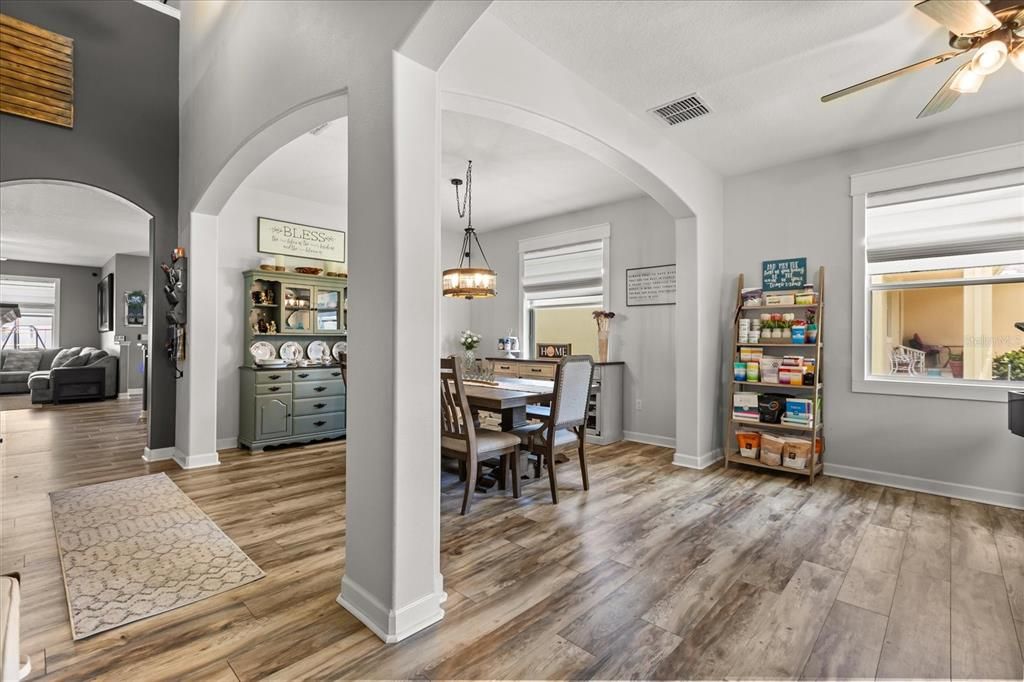 Active With Contract: $589,990 (5 beds, 3 baths, 3210 Square Feet)