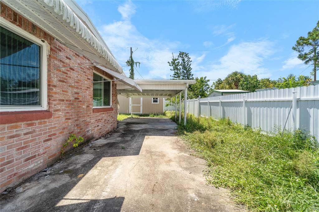 合同活跃: $144,900 (3 贝兹, 1 浴室, 851 平方英尺)