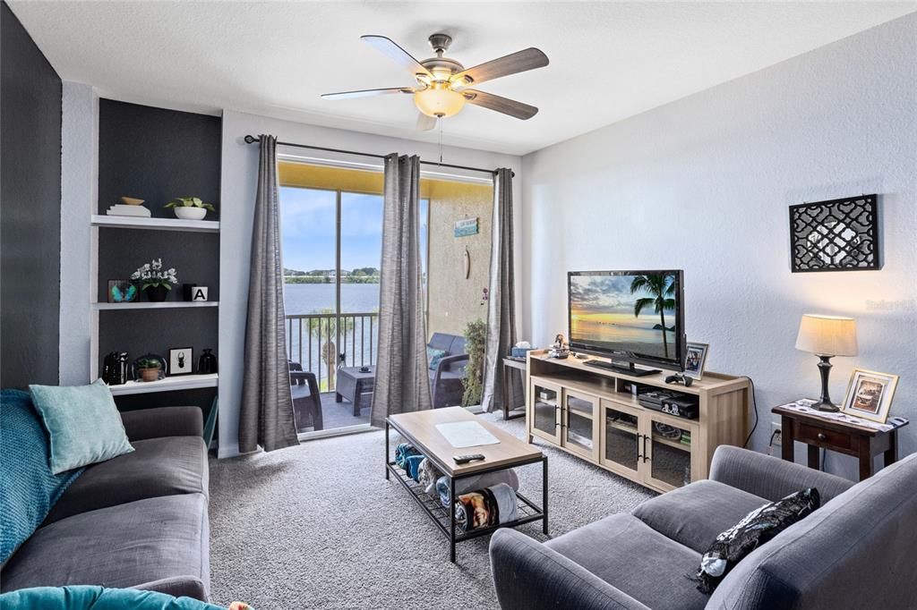 For Sale: $219,900 (3 beds, 2 baths, 1243 Square Feet)