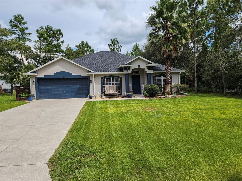 Под контрактом: $359,900 (3 спален, 2 ванн, 1846 Квадратных фут)