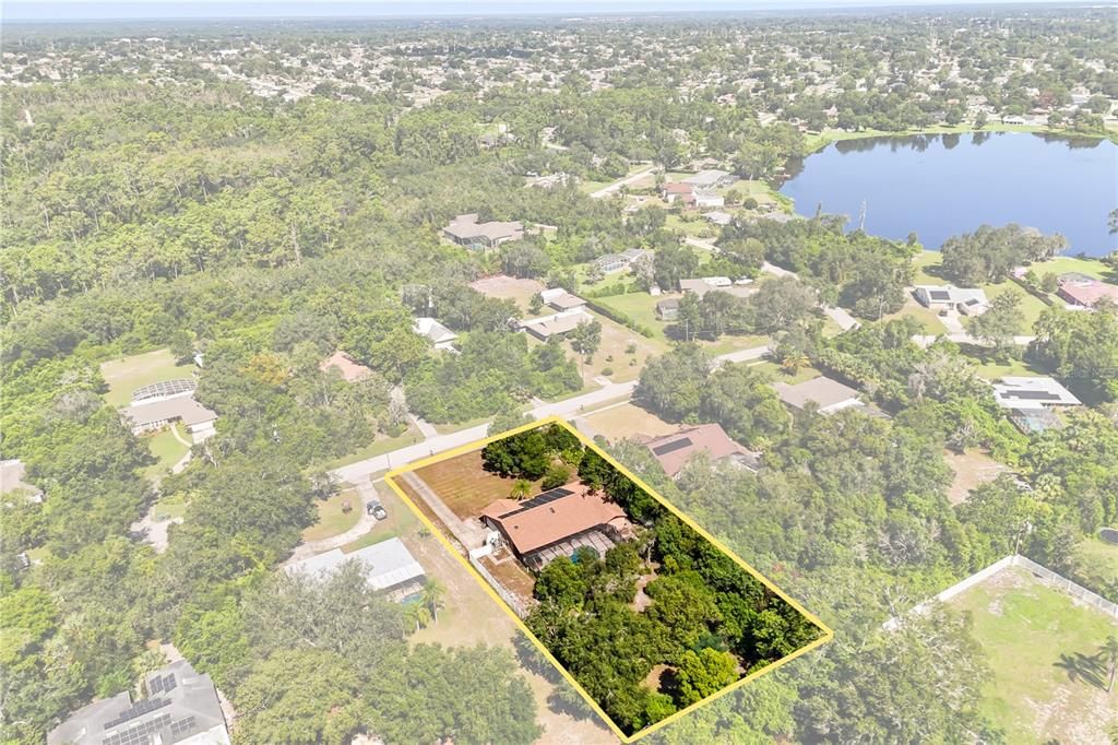 Под контрактом: $445,000 (4 спален, 2 ванн, 2155 Квадратных фут)