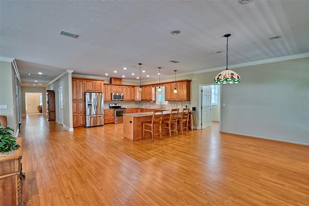 待售: $365,000 (3 贝兹, 2 浴室, 2643 平方英尺)