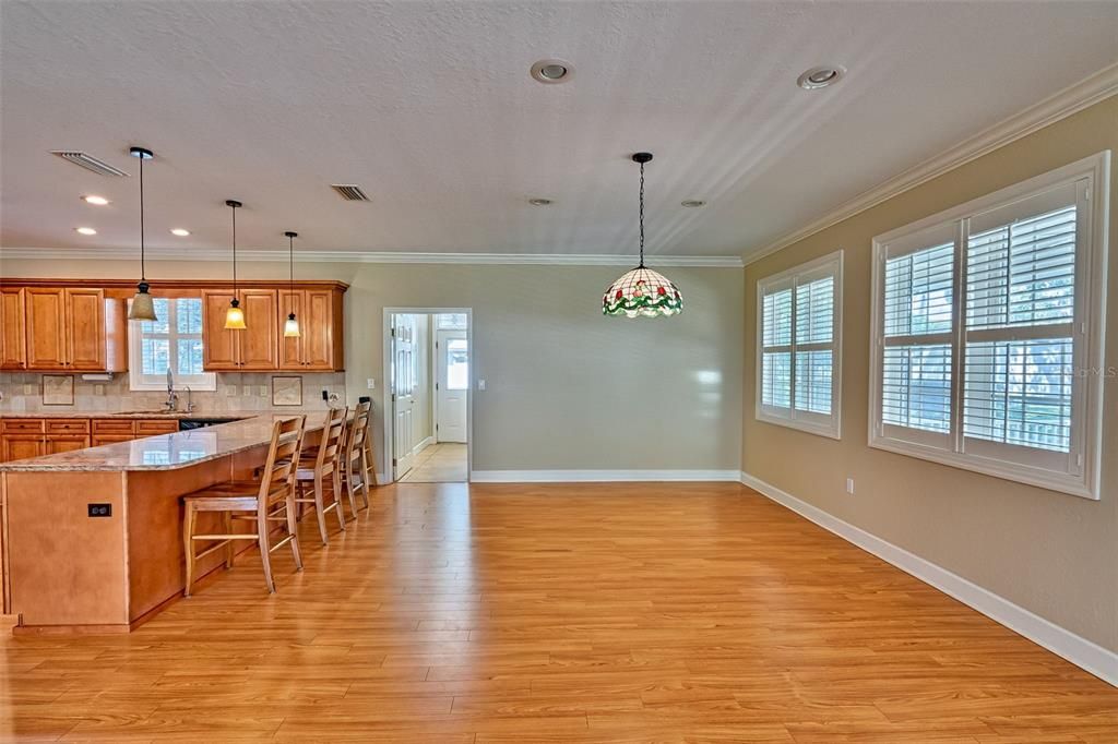 待售: $365,000 (3 贝兹, 2 浴室, 2643 平方英尺)