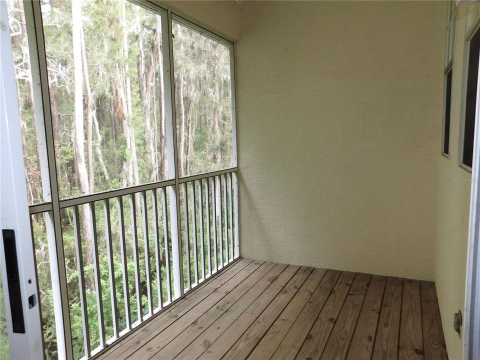 合同活跃: $2,600 (3 贝兹, 2 浴室, 2098 平方英尺)