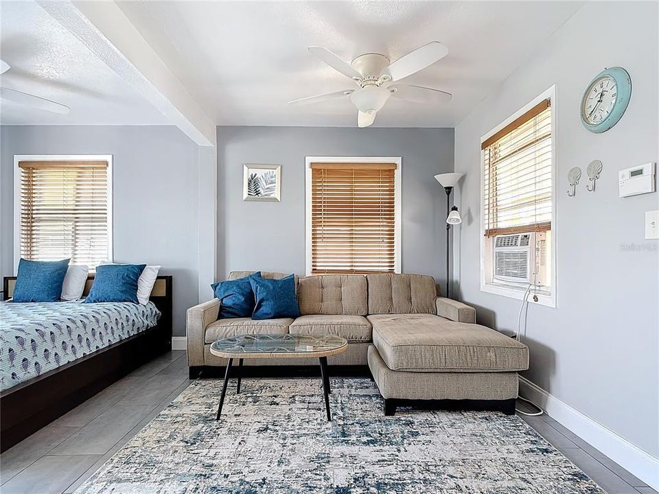 For Sale: $680,000 (3 beds, 3 baths, 1188 Square Feet)