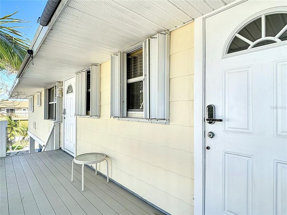 For Sale: $680,000 (3 beds, 3 baths, 1188 Square Feet)