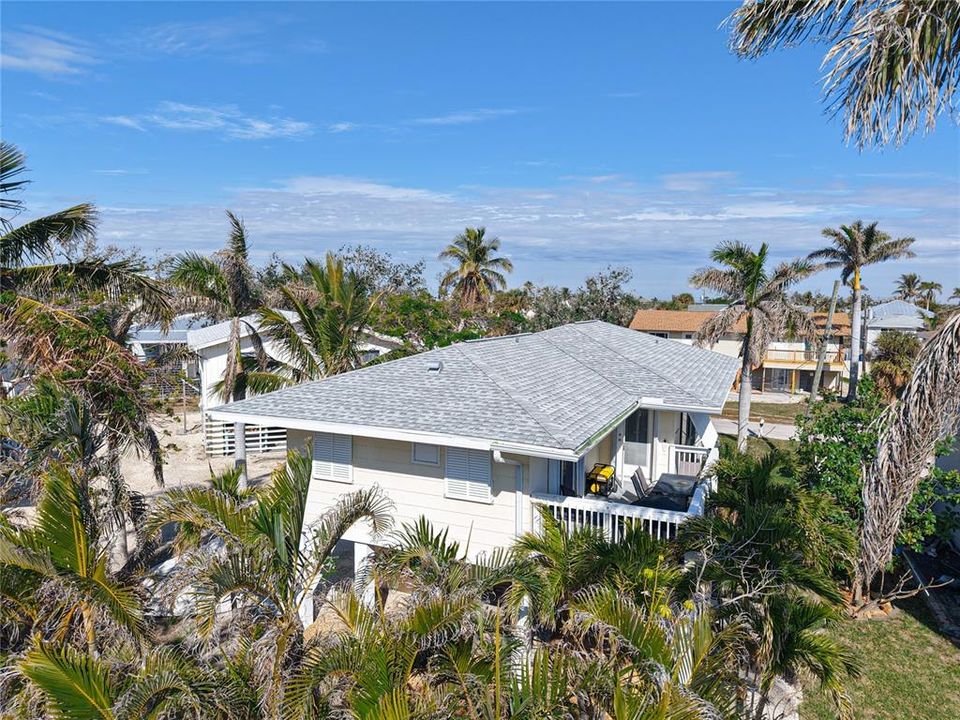 For Sale: $680,000 (3 beds, 3 baths, 1188 Square Feet)