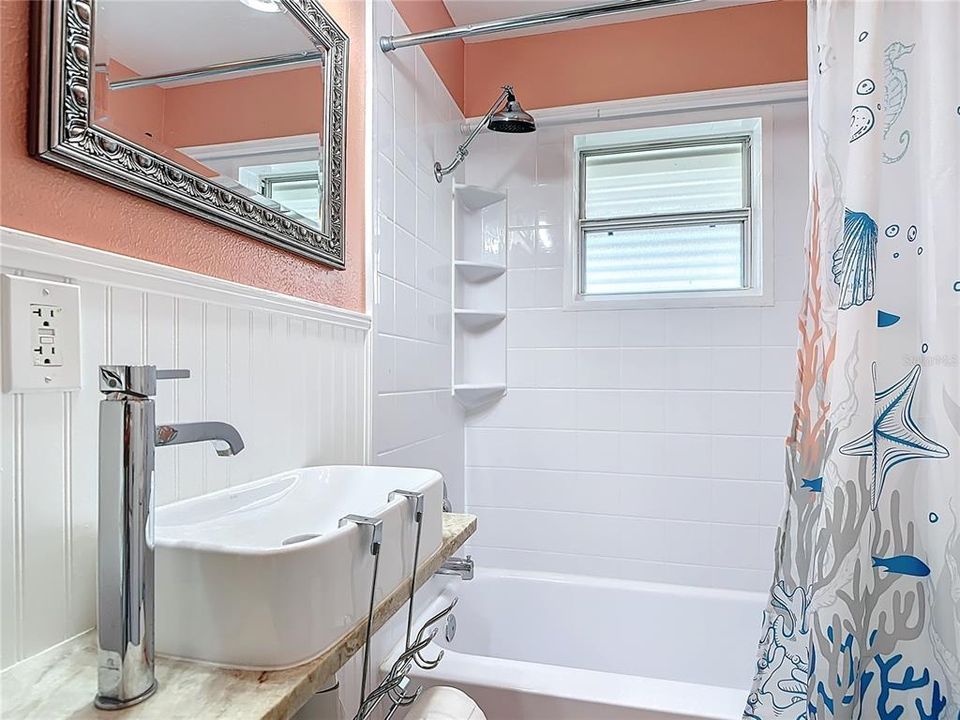 For Sale: $680,000 (3 beds, 3 baths, 1188 Square Feet)