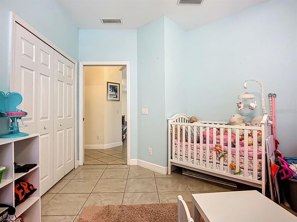 待售: $330,000 (3 贝兹, 2 浴室, 1859 平方英尺)