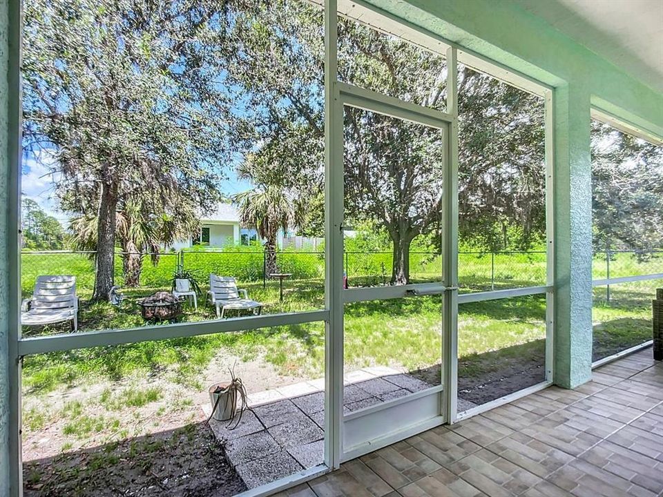 待售: $330,000 (3 贝兹, 2 浴室, 1859 平方英尺)