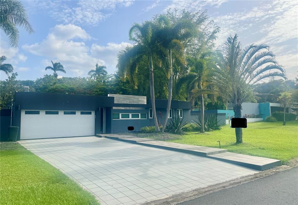 En Venta: $750,000 (4 camas, 3 baños, 3131 Pies cuadrados)