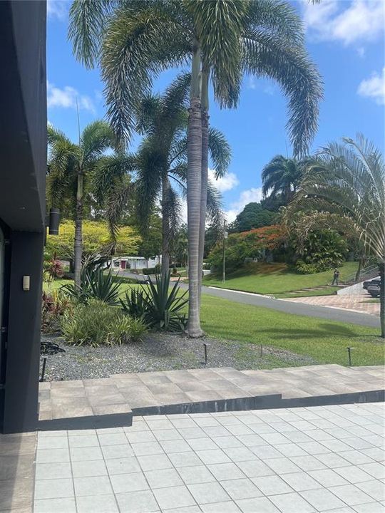 En Venta: $750,000 (4 camas, 3 baños, 3131 Pies cuadrados)