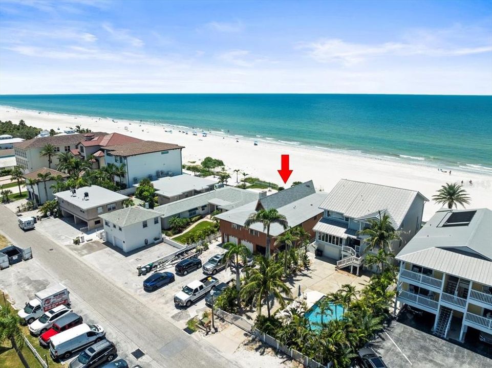 待售: $4,800,000 (0.23 acres)