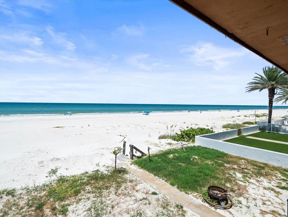 待售: $4,800,000 (0.23 acres)