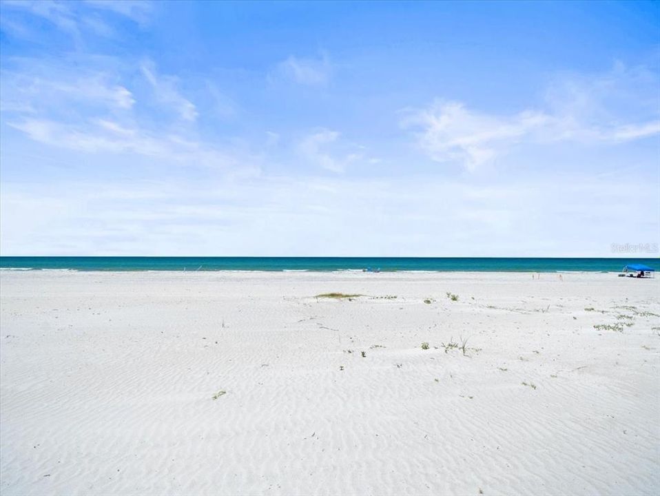 待售: $4,800,000 (0.23 acres)